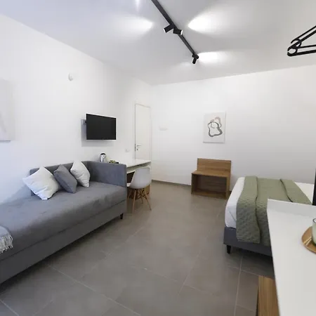 Blu In Blu Comfort Oda ve Kahvaltı Terrasini