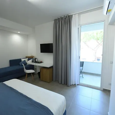 Oda ve Kahvaltı Blu In Blu Comfort Terrasini